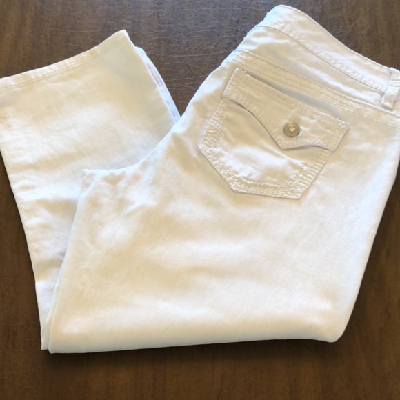 Maurice’s Capris Pants - Picture 2 of 10